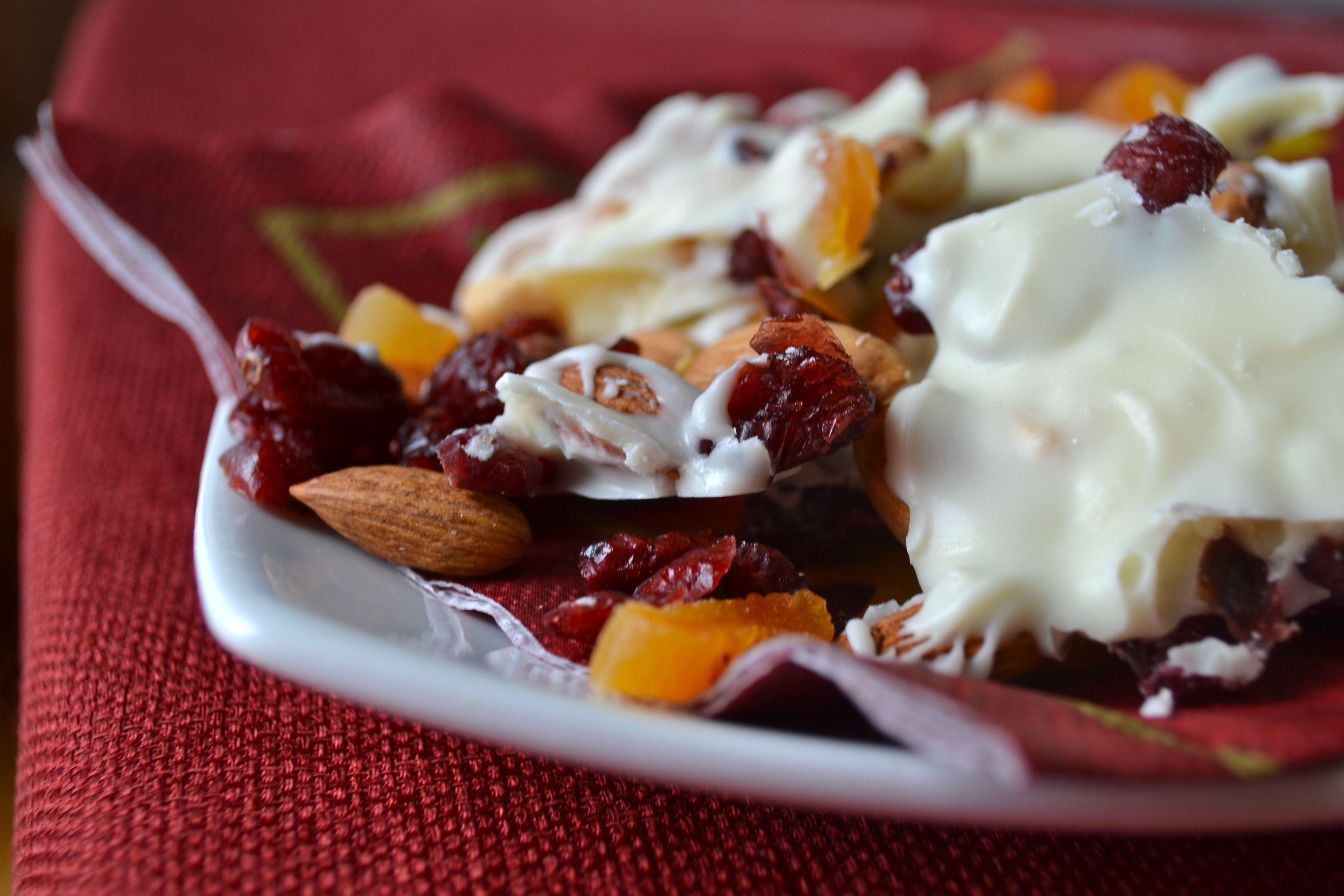 white chocolate cranberry bark