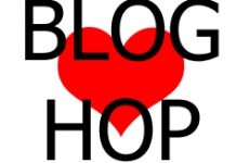 love blog hop button
